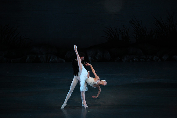 20151114_Swan_Lake_George_Balanchine_Kravis_IMG_6807