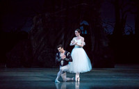 20161022_MCB_Giselle_Act2_2Cast_Tricia_Arsht_73A0025