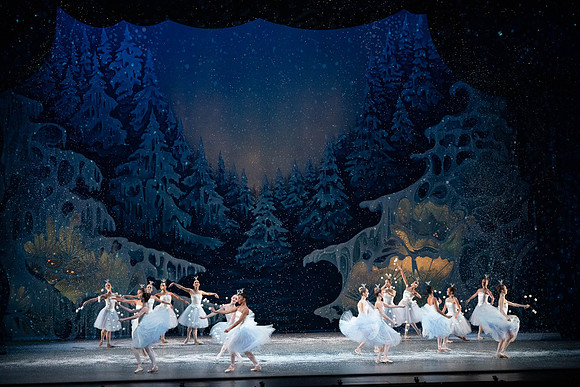20241213_Nurcrackers_2 Cast_MCB_DSC0018