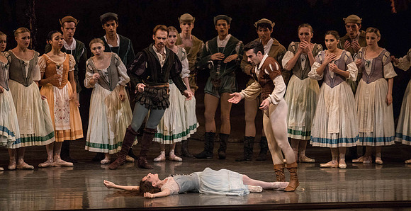 20161022_MCB_Giselle_Act1_2Cast_Tricia_Arsht_73A9321