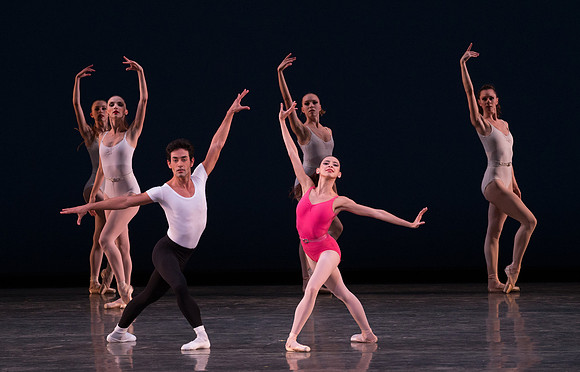 20150109_MCB_SI3M_Dress_Hear_the_Dance_CG3P0302