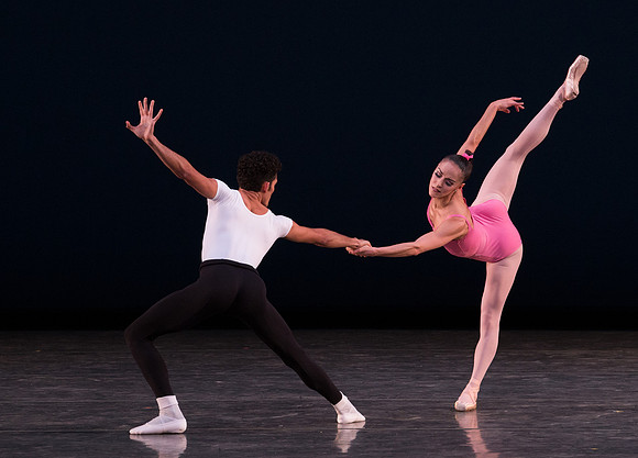 20150109_MCB_SI3M_Dress_Hear_the_Dance_CG3P1201