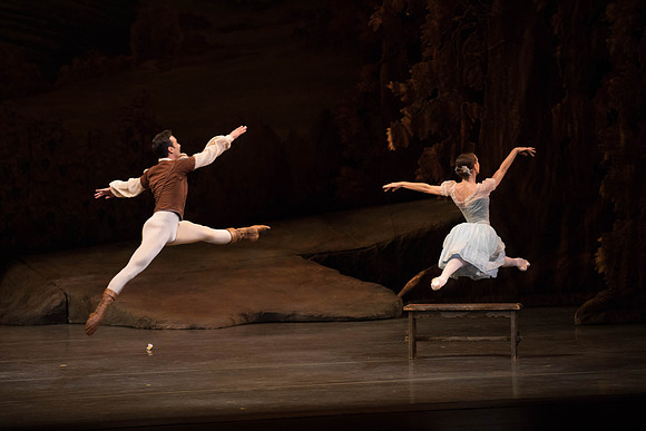 20161022_MCB_Giselle_Act1_2Cast_Tricia_Arsht_Arsht_73A5947