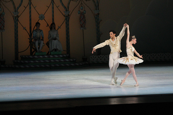 20141223_Nutcracker_ARTC_Pasdedeux_AL1B5701