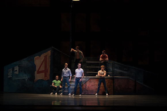 20180111_West_Side_Story_Suite_73A7121