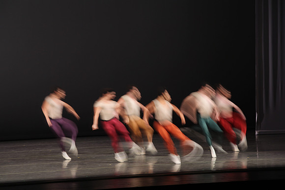 20170113_Glass_Motion_Blur_Samantha_PR_9C7C2246