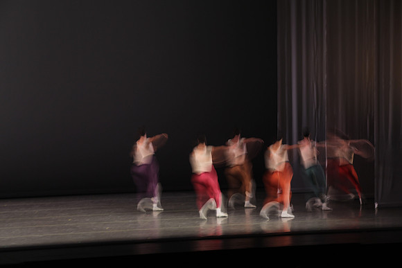 20170113_Glass_Motion_Blur_Samantha_PR_9C7C2266