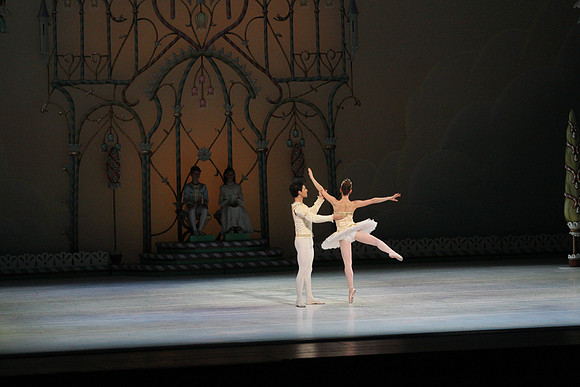 20141223_Nutcracker_ARTC_Pasdedeux_AL1B5774
