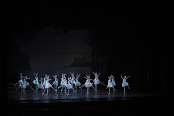 20151023_MCB_Swan_Lake_Prefomance_Arsht__75A2487