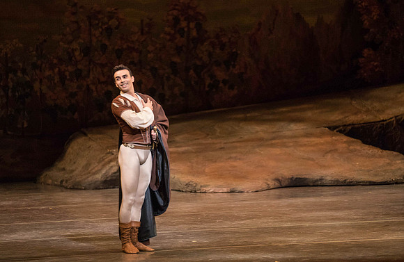 20161022_MCB_Giselle_Act1_2Cast_Tricia_Arsht_Arsht_73A5600