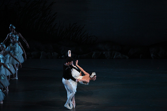 20151114_Swan_Lake_George_Balanchine_Kravis_IMG_6826