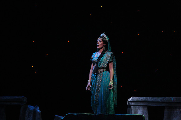 20150226_The_Pearl_Fisher_Act_39C7C1753