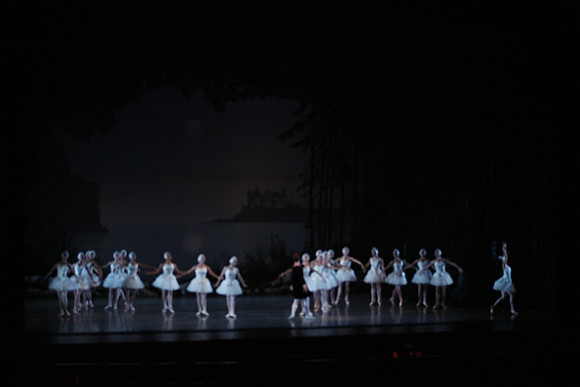 20151023_MCB_Swan_Lake_Prefomance_Arsht__75A2694