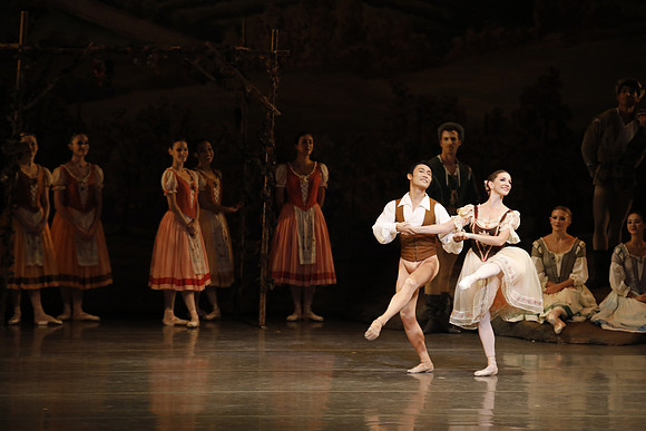 20161023_MCB_Giselle_Act1_3Cast_Jennifer_Laurent_Arsht__73A2891