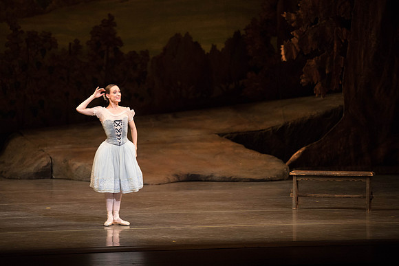 20161022_MCB_Giselle_Act1_2Cast_Tricia_Arsht_Arsht_73A5696