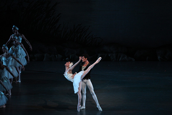 20151114_Swan_Lake_George_Balanchine_Kravis_IMG_6819