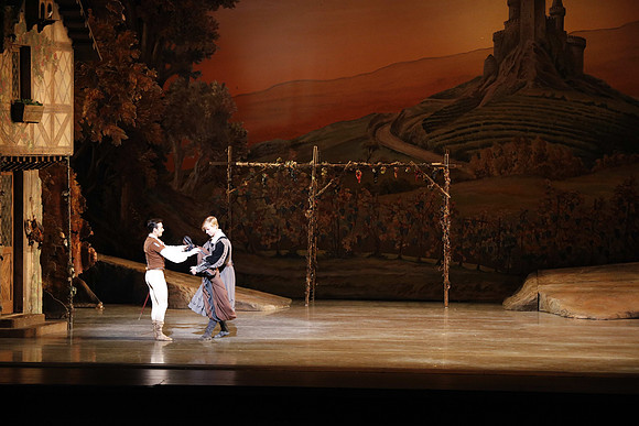20161020_MCB_Giselle_Act1_2Cast_DR_No Makeup_Arsht_75A0063