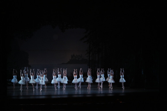 20151023_MCB_Swan_Lake_Prefomance_Arsht__75A2511