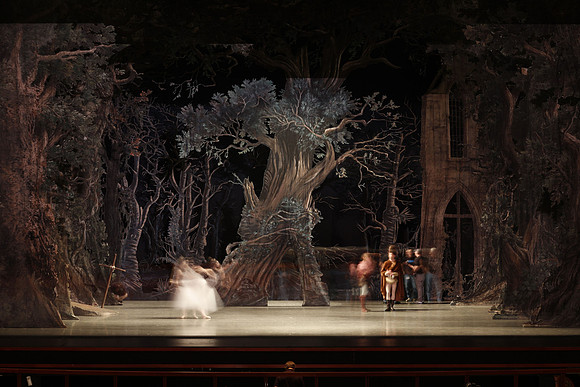 20161020_Giselle_Props_Stage__75A0007