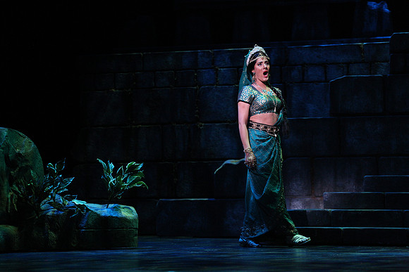 20150226_The_Pearl_Fisher_Act_39C7C1782