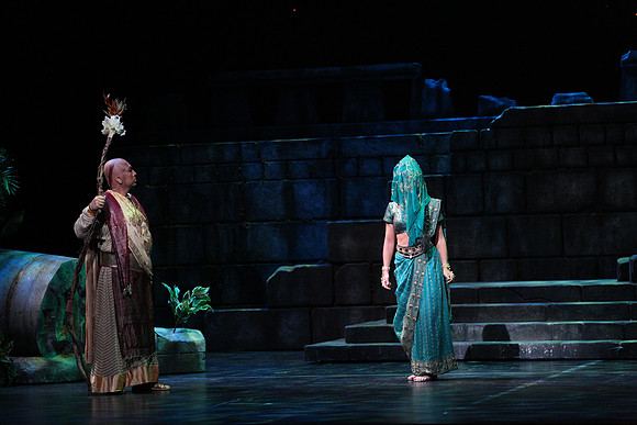 20150226_The_Pearl_Fisher_Act_39C7C1654