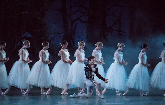 20161022_MCB_Giselle_Act2_2Cast_Tricia_Arsht_73A9589