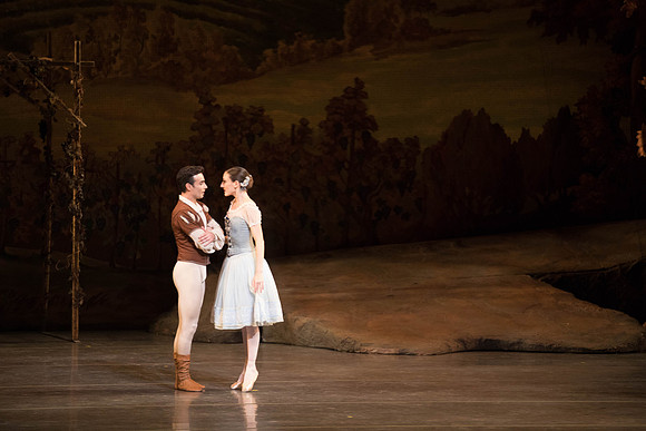 20161022_MCB_Giselle_Act1_2Cast_Tricia_Arsht_Arsht_73A5752