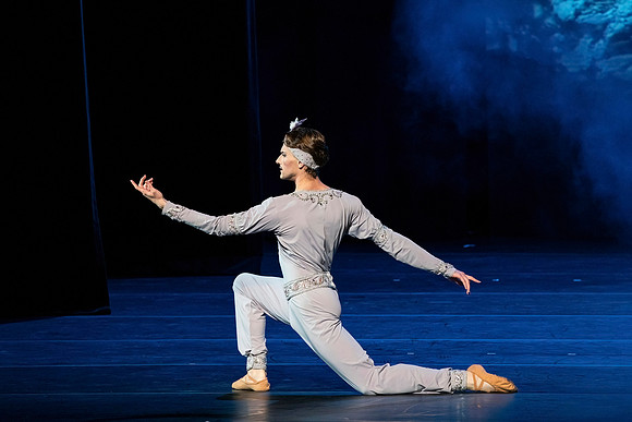 20241026_untitled20241026_Pas de deux from La bayadere__DSC1606