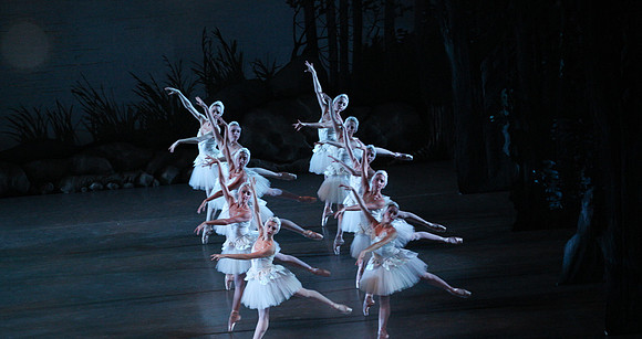 20151114_Swan_Lake_George_Balanchine_Kravis_IMG_6721