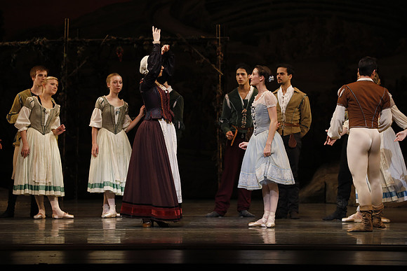 20161020_MCB_Giselle_2Cast_Act1_no Makeup_DRDA_Arsht_73A0115