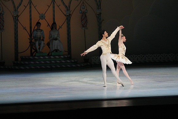 20141223_Nutcracker_ARTC_Pasdedeux_AL1B5696