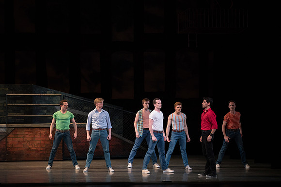 20180111_West_Side_Story_Suite_73A7157