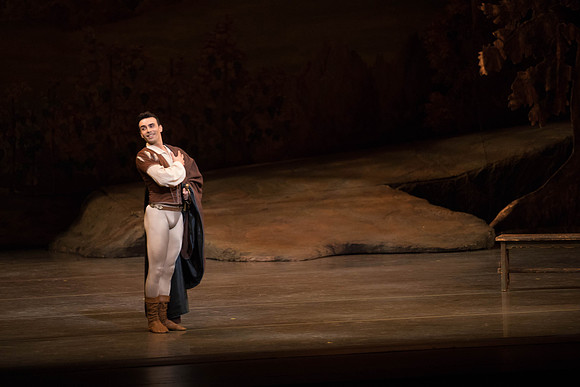 20161022_MCB_Giselle_Act1_2Cast_Tricia_Arsht_Arsht_73A5600