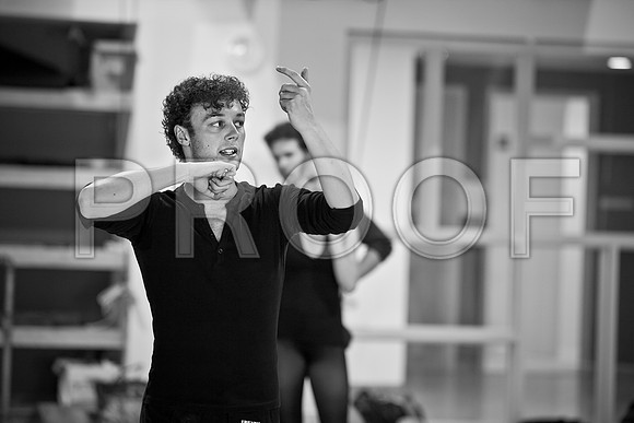 08092011_DG_Rehearsal_MCB_ZV4N7674