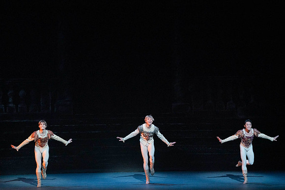 20221023_Romeo_And_Juliet_3Cast__DSC6169