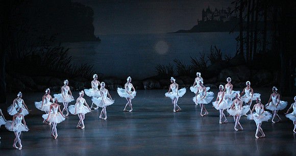 20151114_Swan_Lake_George_Balanchine_Kravis_IMG_6613