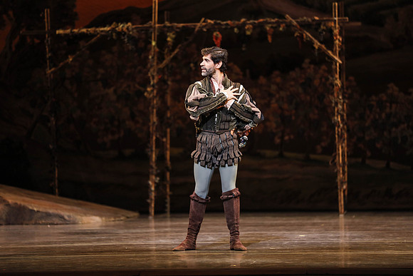 20161020_MCB_Giselle_Act1_DRDA_Arsht_73A3373