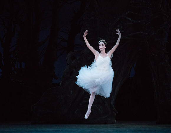 20161021_MCB_Giselle_Cast1_Act2__73A6479