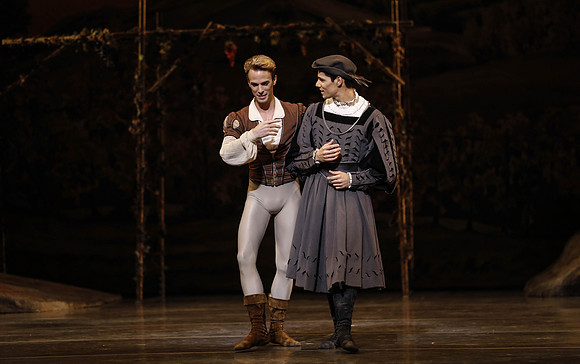 20161020_MCB_Giselle_Act1_DRDA_Arsht_73A3428