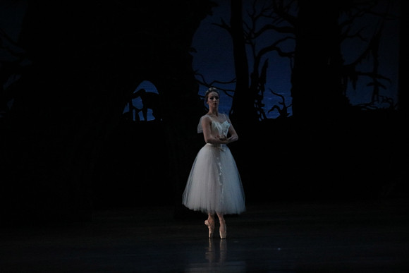 20161023_MCB_Giselle_Act2_3Cast_Jennifer_Laurent_Arsht__73A4948