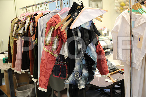 20150901_Fitting_Swan_Lake_Wardrobe_IMG_6275