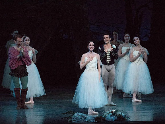 20161022_MCB_Giselle_Act2_2Cast_Tricia_Arsht_73A1180