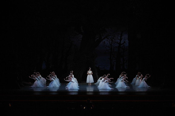 20161020_MCB_Giselle_Act1_DRSH_75A0721