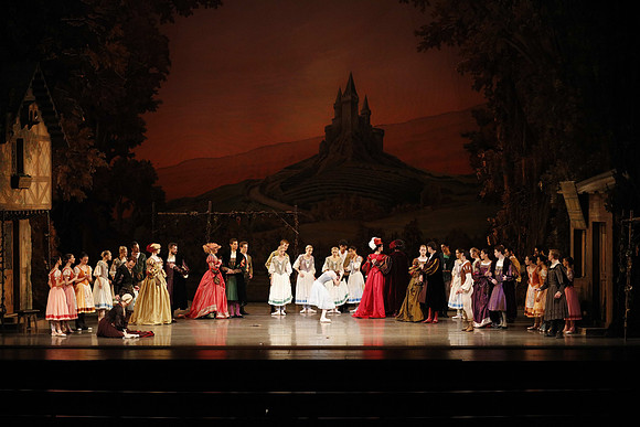 20161020_MCB_Giselle_Act1_2Cast_DR_No Makeup_Arsht_75A00033