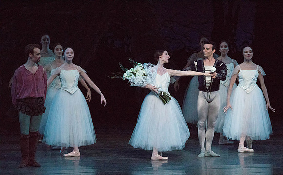 20161022_MCB_Giselle_Act2_2Cast_Tricia_Arsht_73A1038