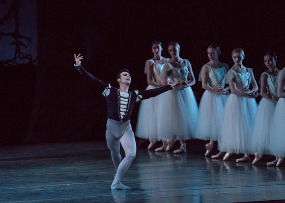 20161022_MCB_Giselle_Act2_2Cast_Tricia_Arsht_73A0279
