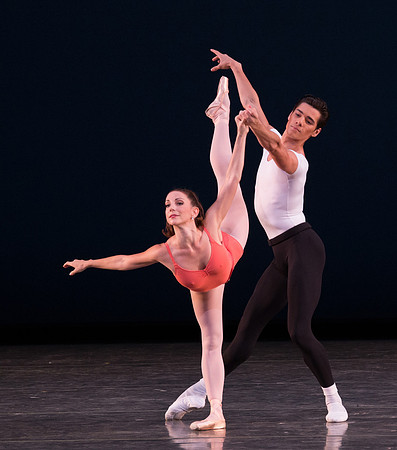 20150109_MCB_SI3M_Dress_Hear_the_Dance_CG3P0786