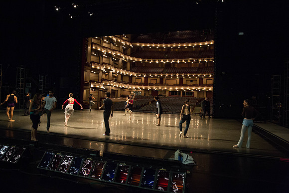 20161022_MCB_Giselle_Company_Clase_Arsht9C7C0161
