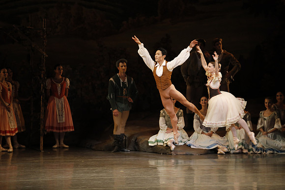 20161023_MCB_Giselle_Act1_3Cast_Jennifer_Laurent_Arsht__73A2923