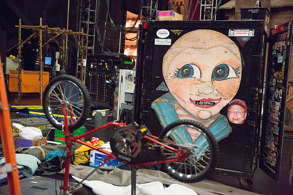 20161022_MCB_Giselle_Props_backstage_Arsht9C7C0187
